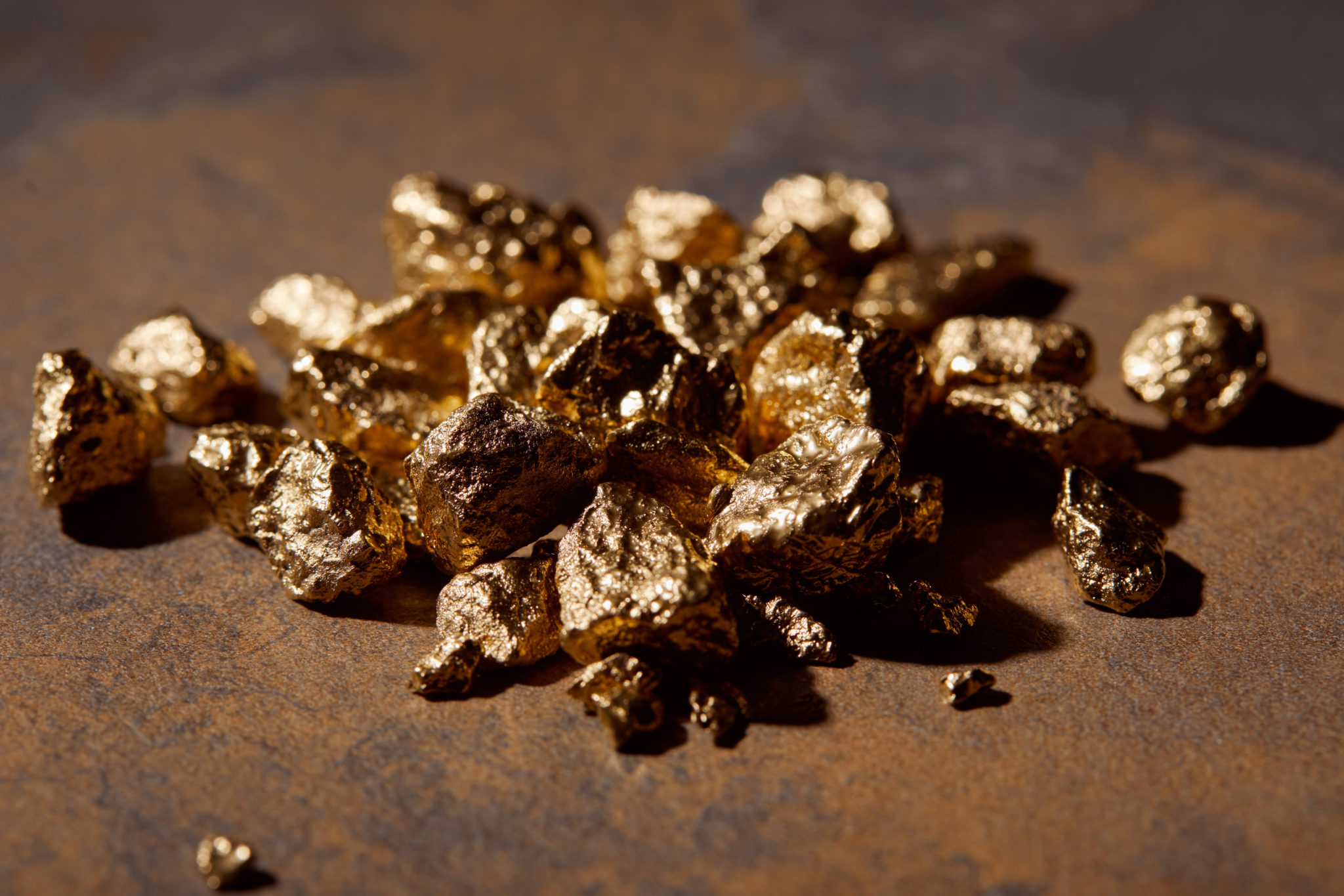 Industrial wastewater treatment: recovery of gold and precious materials